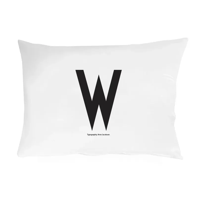 Design Letters pillow case 70x50 cm, B Fan Favorite