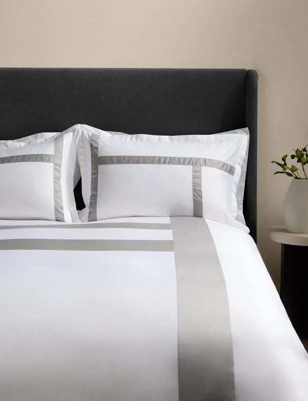 Sateen Applique Bedding Set Deal