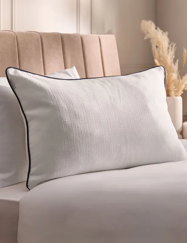 Bulk Order Hotel Collection Prestige Pillow