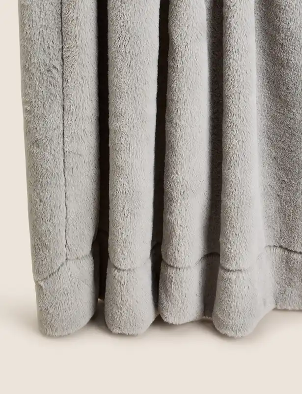 Supersoft Faux Fur Throw Limited Edition