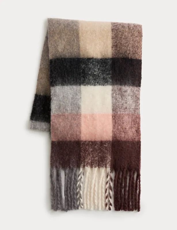 Brushed Checked Tassel Scarf Latest