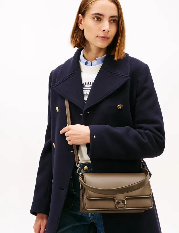 Fast Shipping Heritage Cross Body Bag